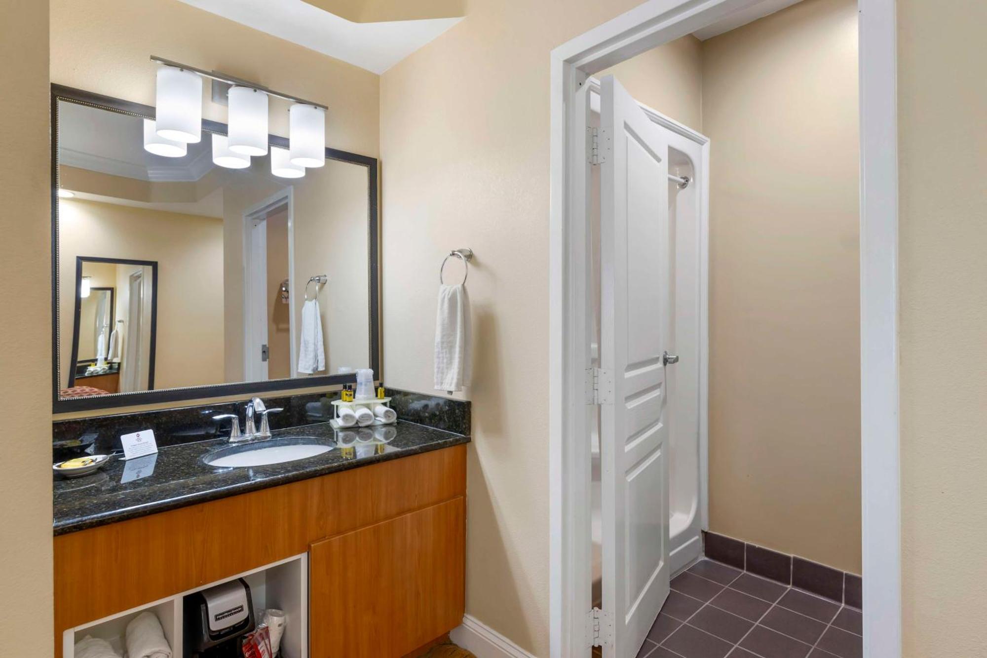 Best Western Plus Kingsland Eksteriør billede